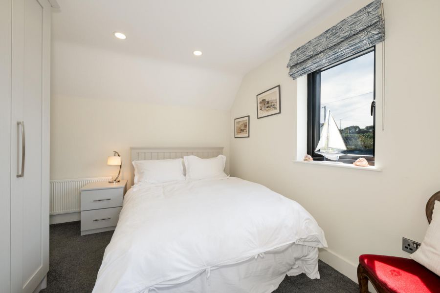 Apt 2 63 Beach Road
