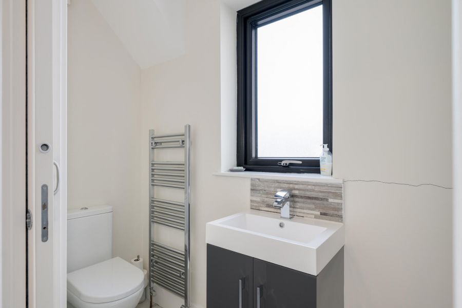 Apt 2 63 Beach Road