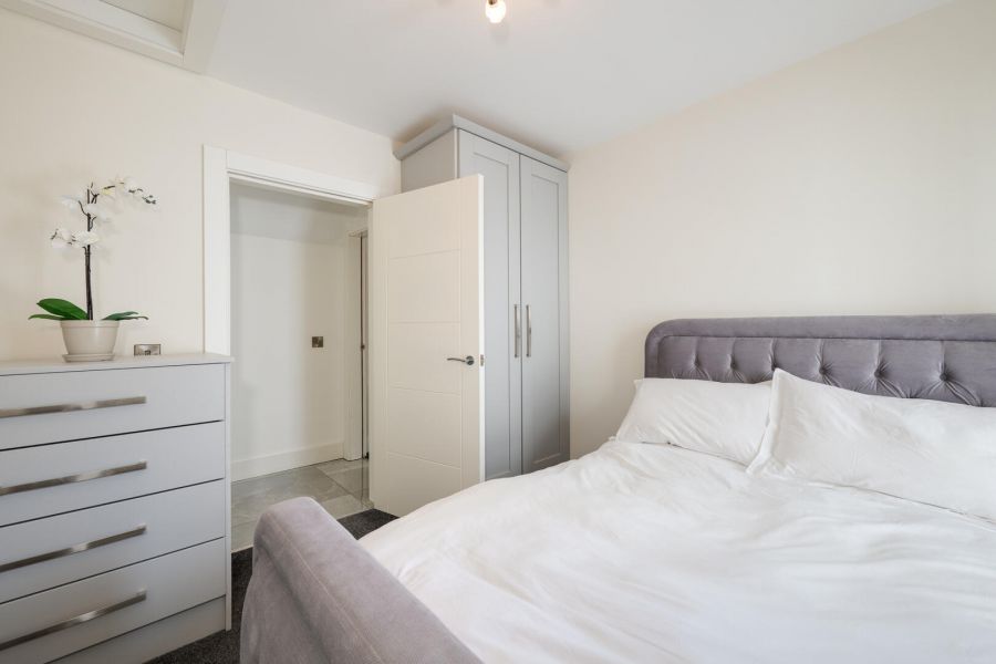 Apt 2 63 Beach Road