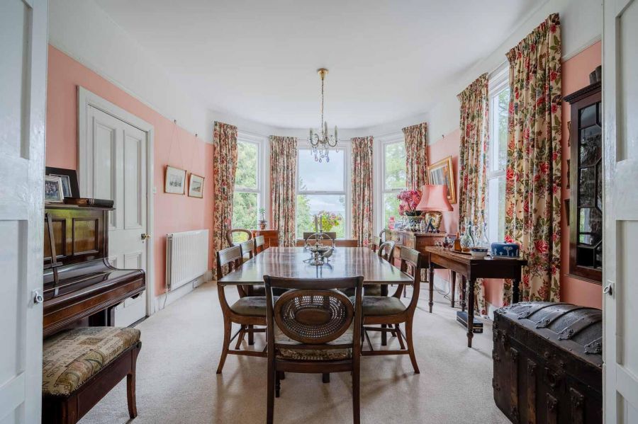 Loughview House, 26 Ballygrainey Road