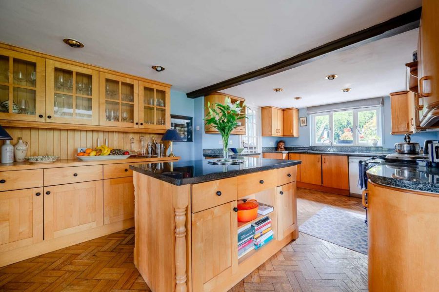 Loughview House, 26 Ballygrainey Road