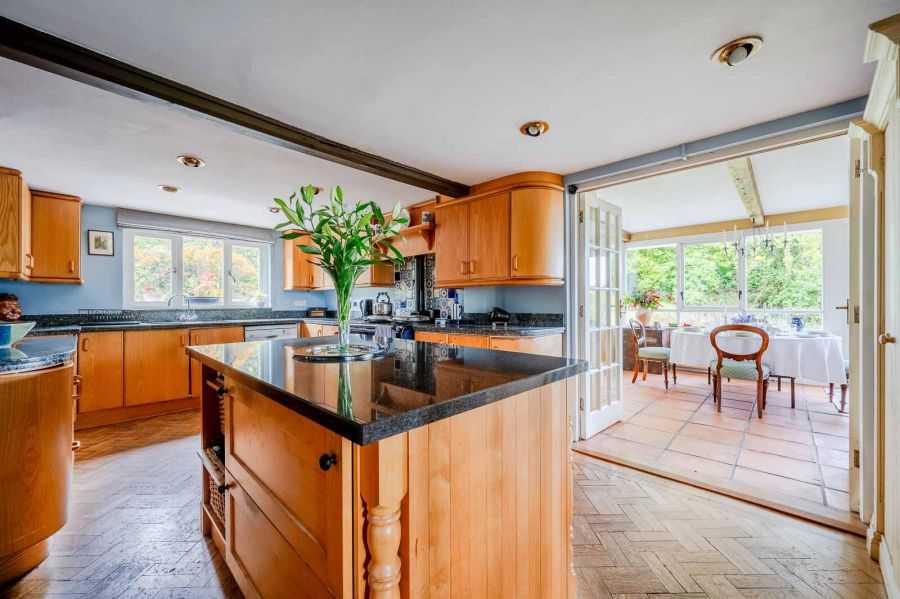 Loughview House, 26 Ballygrainey Road