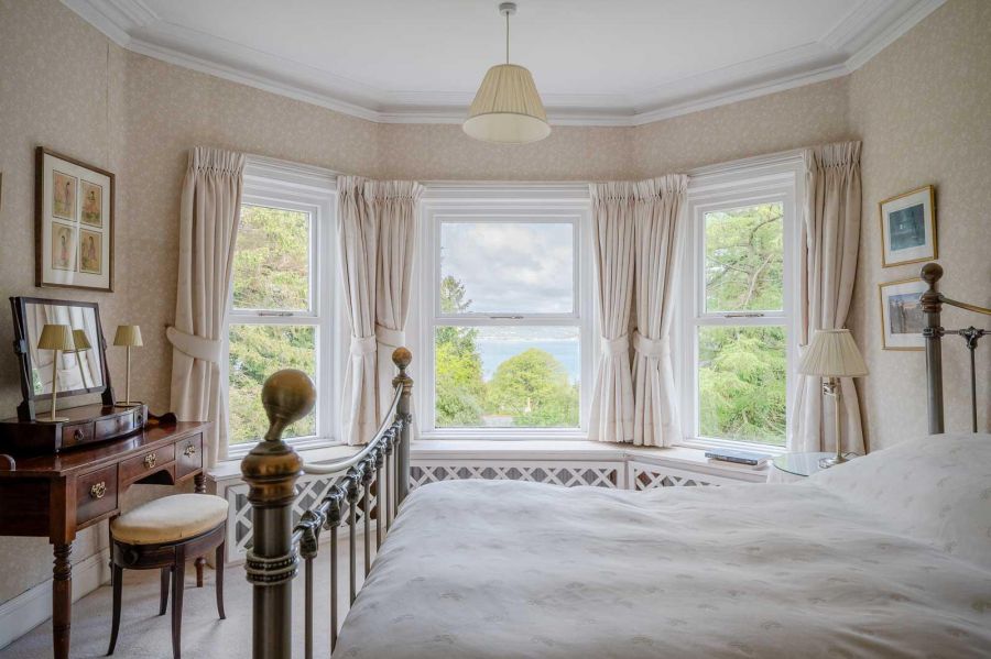 Loughview House, 26 Ballygrainey Road
