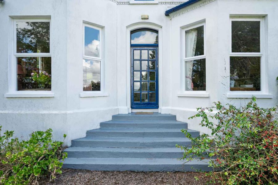 Loughview House, 26 Ballygrainey Road