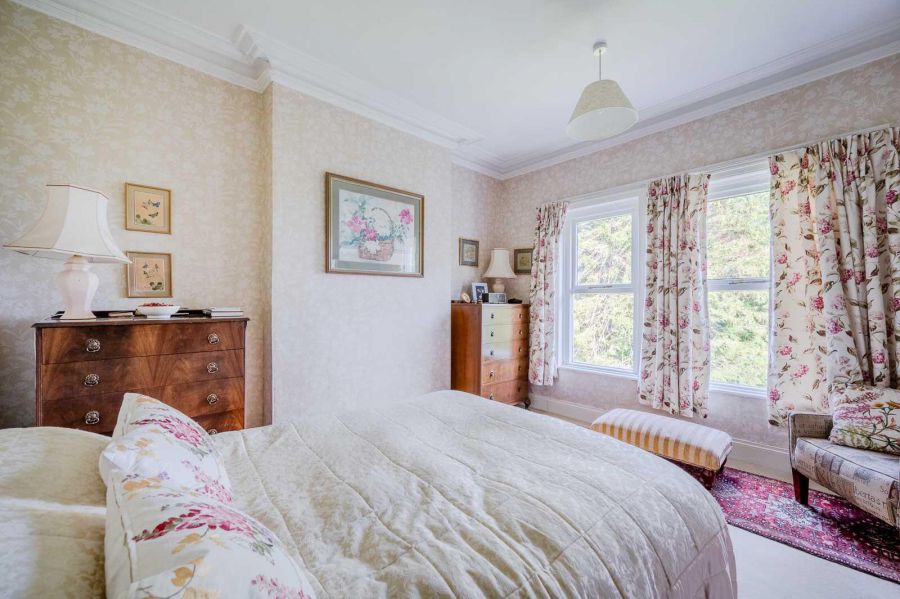Loughview House, 26 Ballygrainey Road