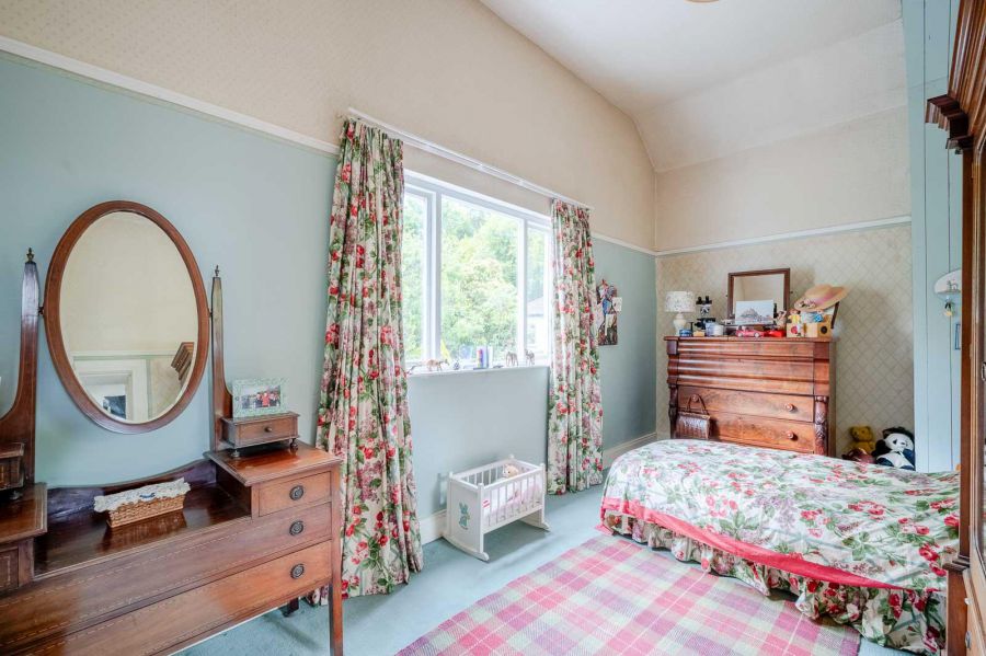 Loughview House, 26 Ballygrainey Road