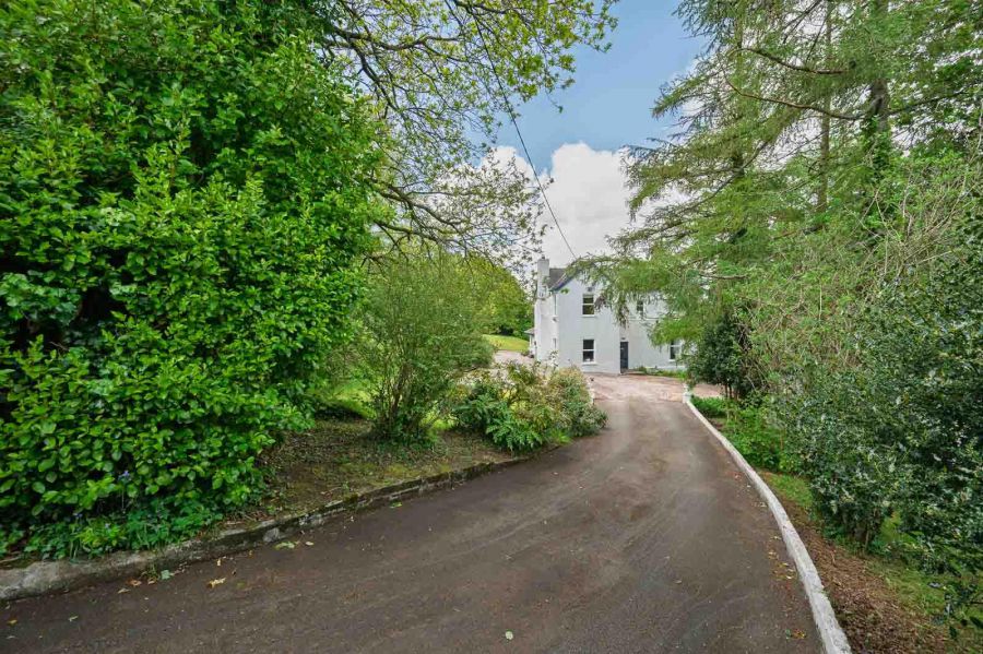 Loughview House, 26 Ballygrainey Road