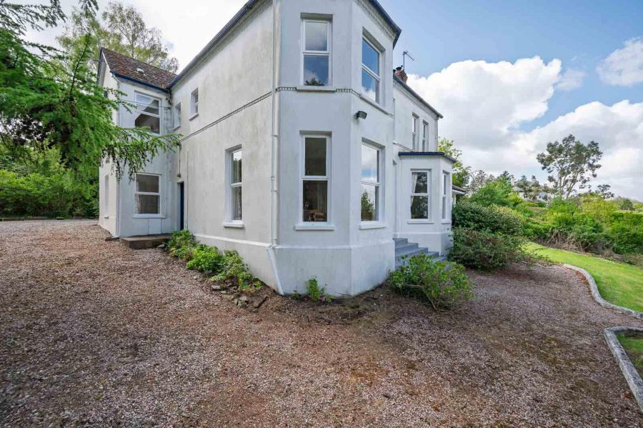 Loughview House, 26 Ballygrainey Road