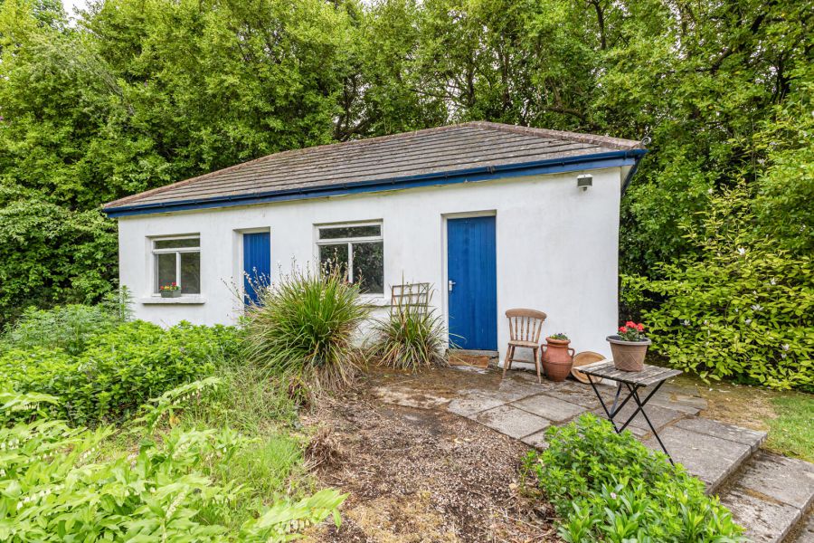 Loughview House, 26 Ballygrainey Road