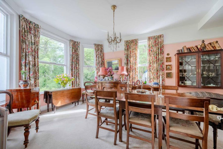 Loughview House, 26 Ballygrainey Road