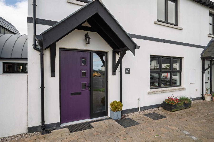 49 Village Brow