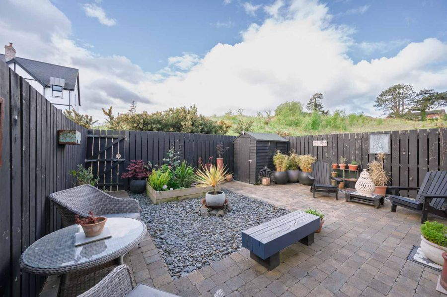 49 Village Brow