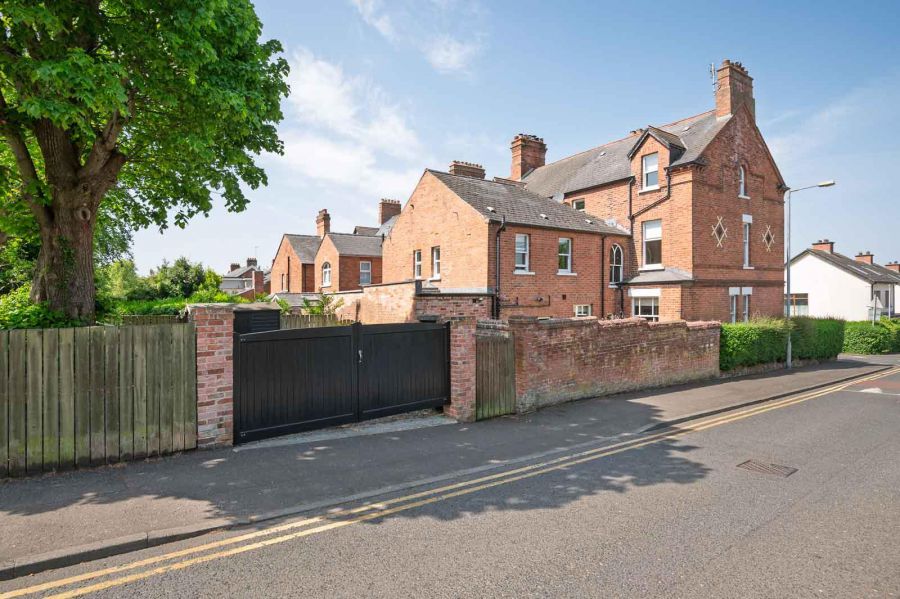2 Ardlee Avenue