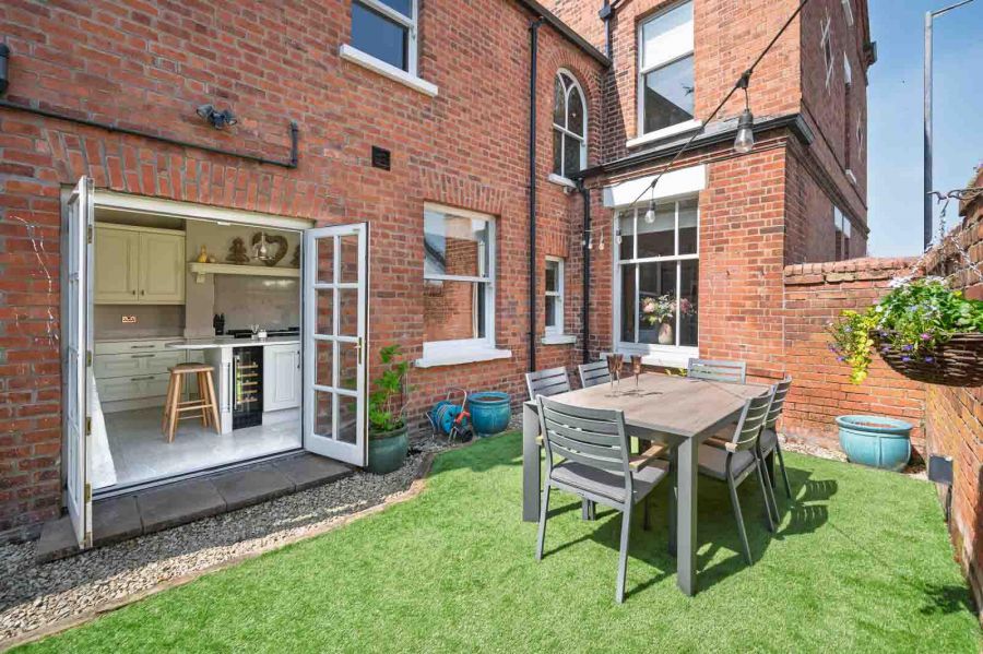 2 Ardlee Avenue