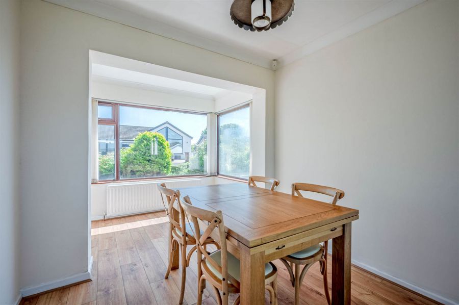 14 Rathmoyle Park