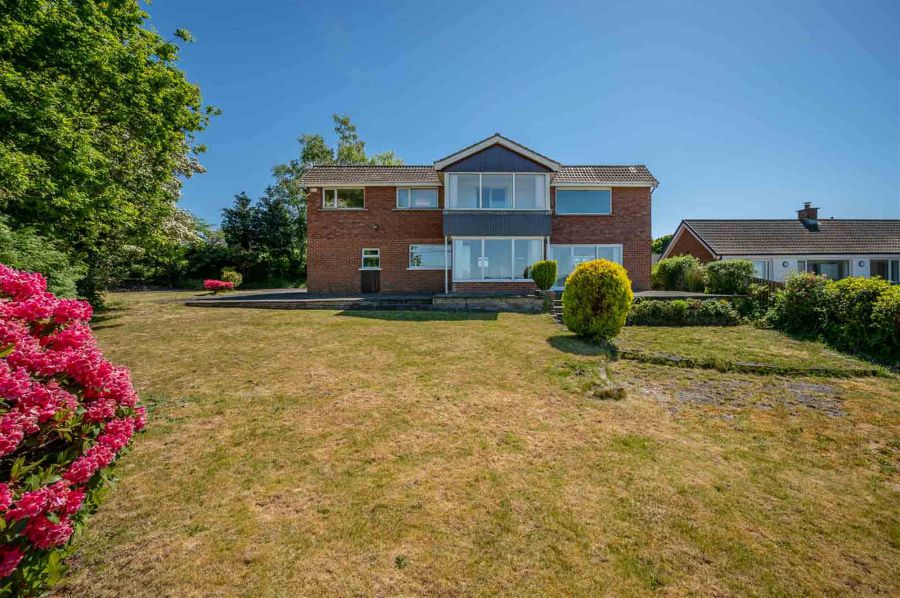 14 Rathmoyle Park