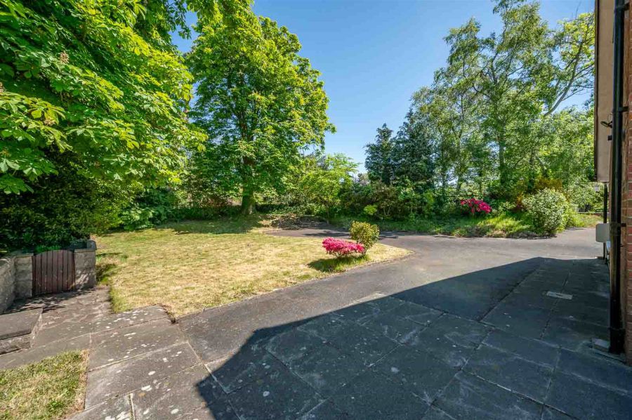 14 Rathmoyle Park
