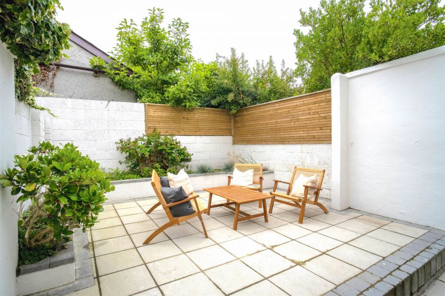 95 Downshire Road