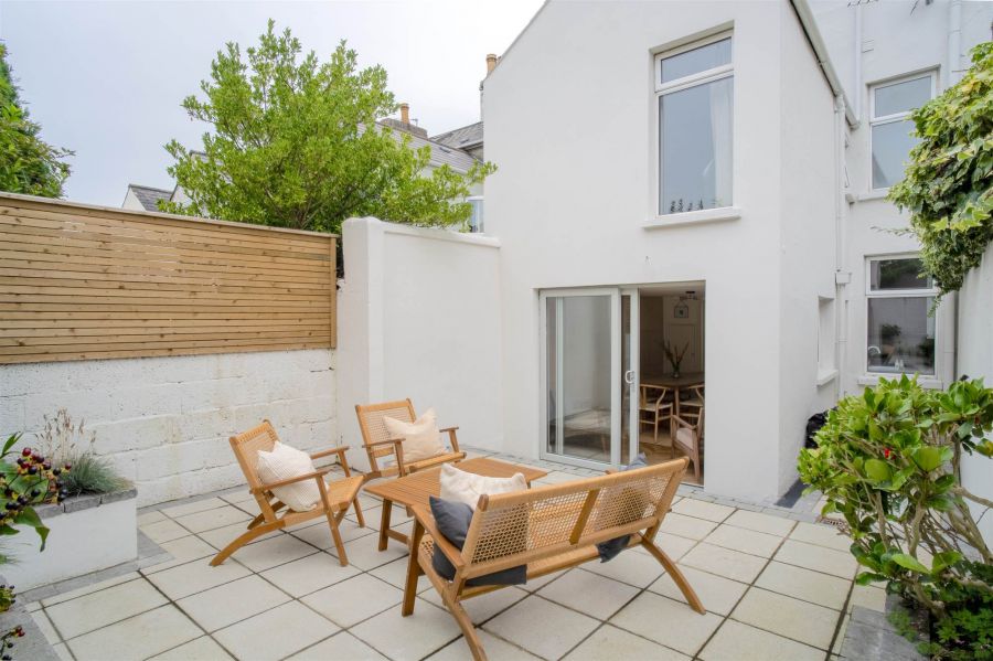 95 Downshire Road