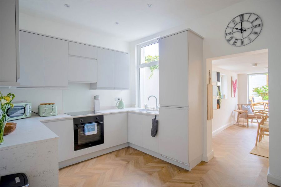 95 Downshire Road