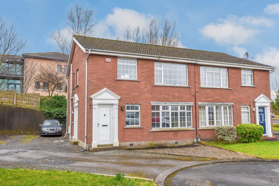 54 Strathearn Court,holywood, BT18 9NR
