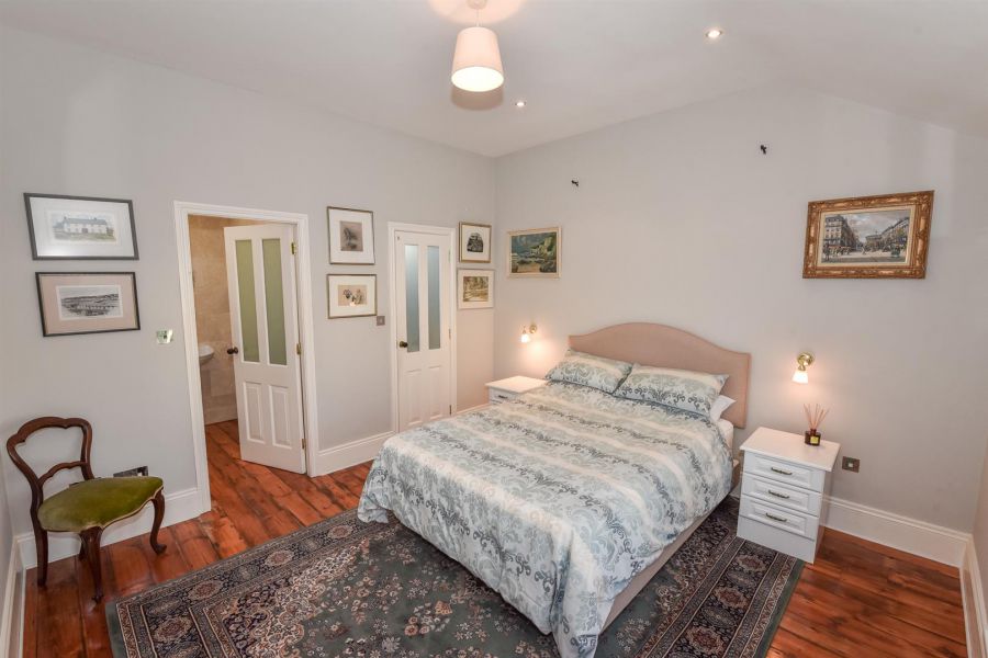 1 Victoria Close