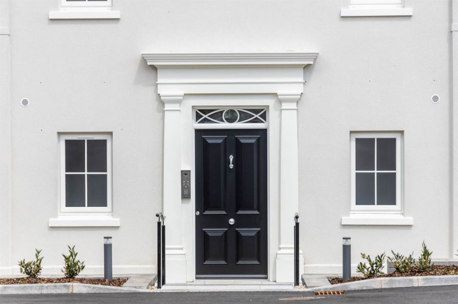 The Manor House, 7 Ballymullan Manor