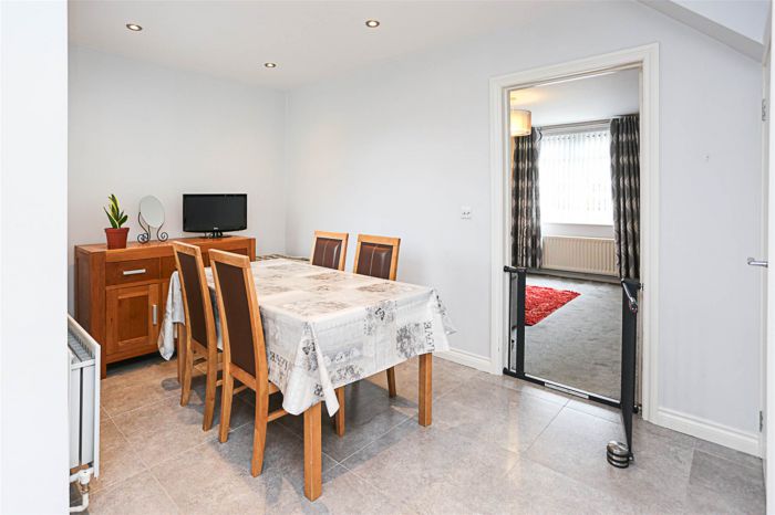 78 Clandeboye Road