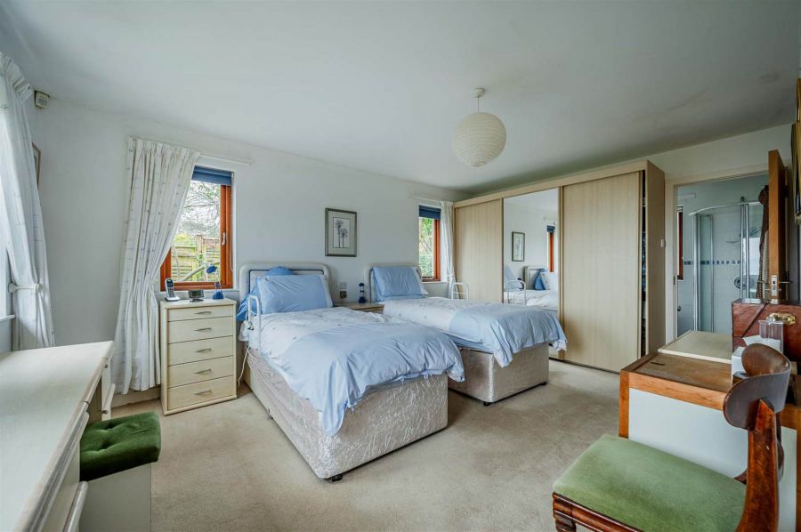 5 Plas Merdyn
