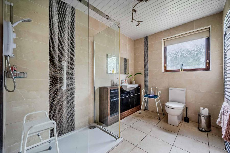 Laurelbank Lodge, 76 - 76B Ballymiscaw Road