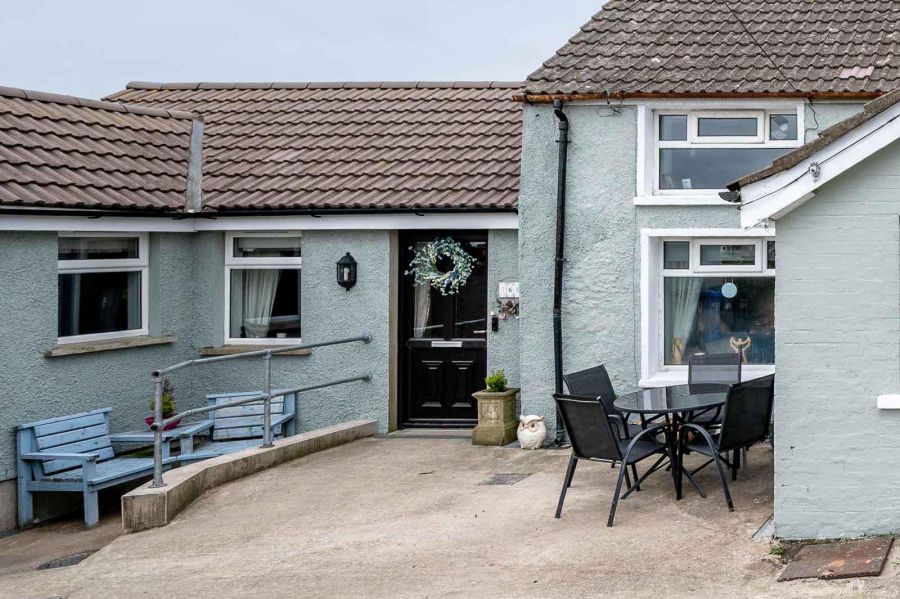 Laurelbank Lodge, 76 - 76B Ballymiscaw Road