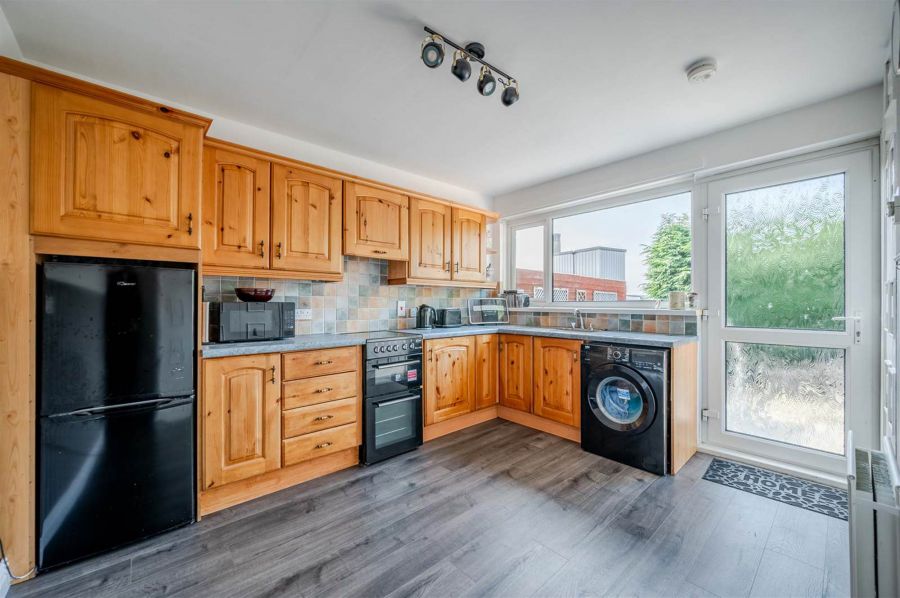 8 Innisfayle Park