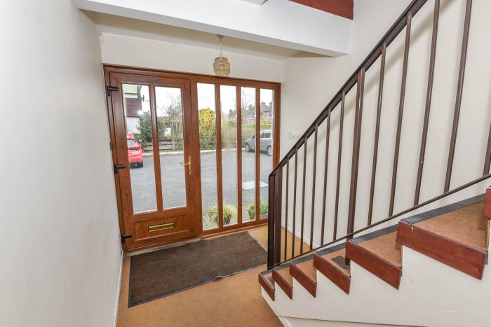 Apt 2 Blackwood Court