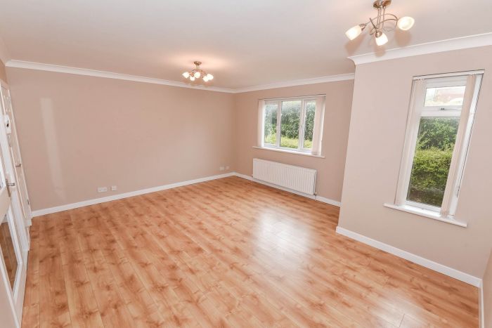 Apt 2 Blackwood Court