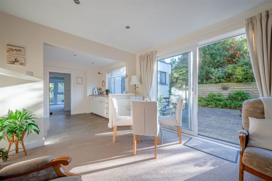 8 Croft Road