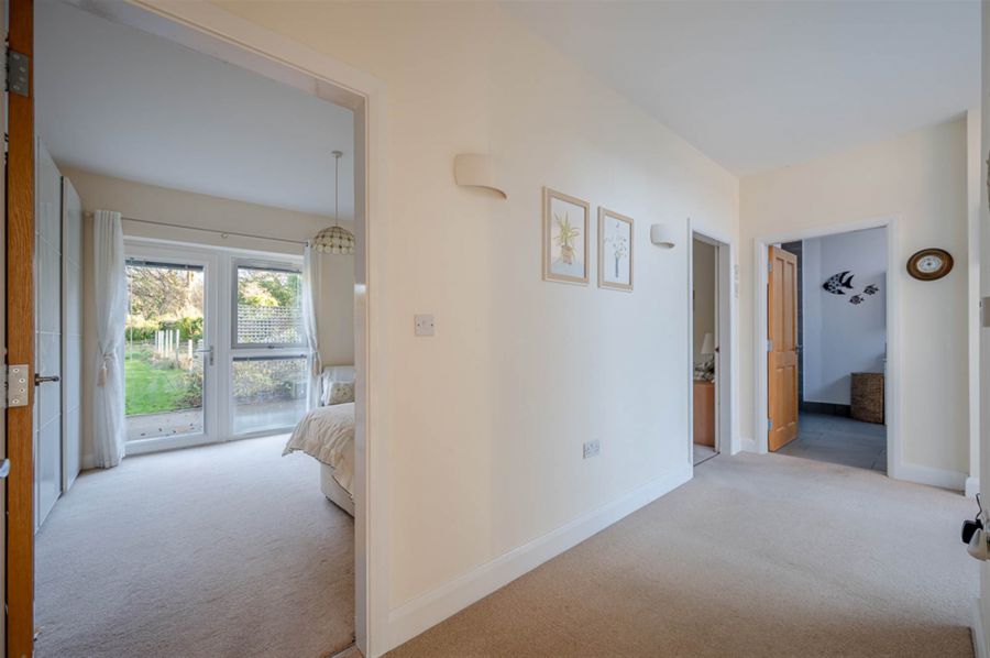 8 Croft Road