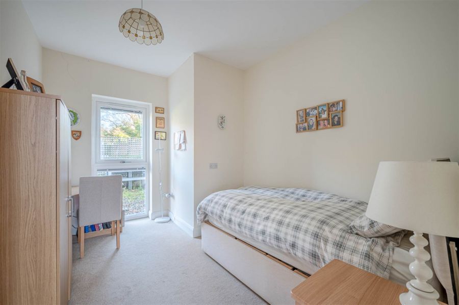 8 Croft Road