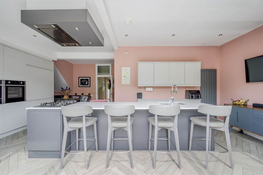 7 Seahill Road