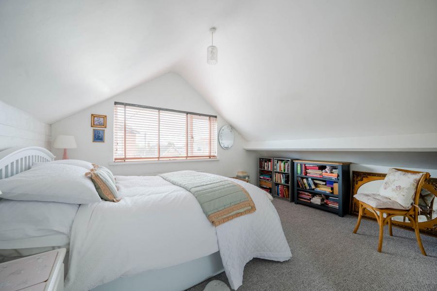 14 Towerview Crescent