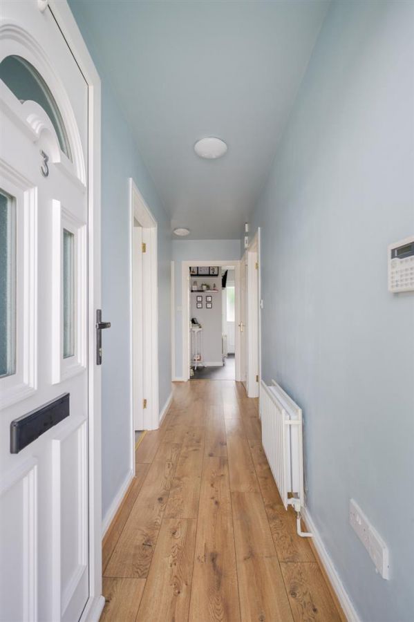 3 Moss Road