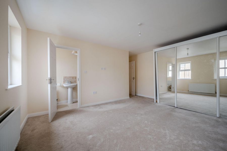 12 Cornmill Drive