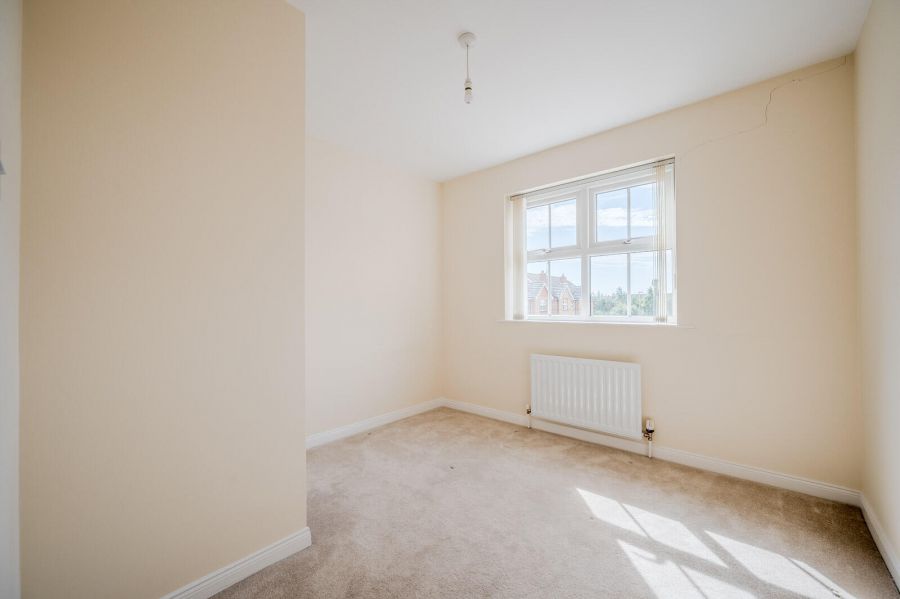 12 Cornmill Drive