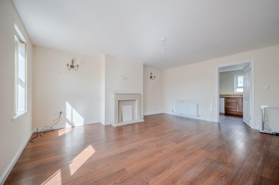 12 Cornmill Drive