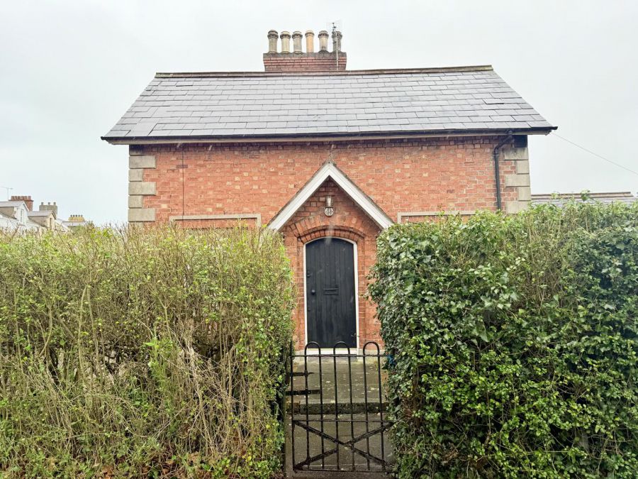 Willow Cottage, 82 Hamilton Road