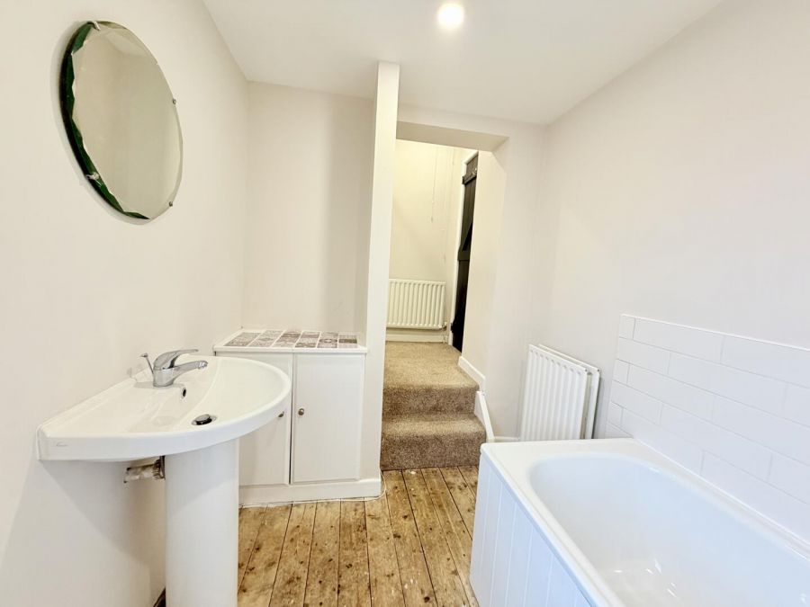 Willow Cottage, 82 Hamilton Road