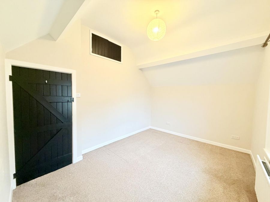 Willow Cottage, 82 Hamilton Road