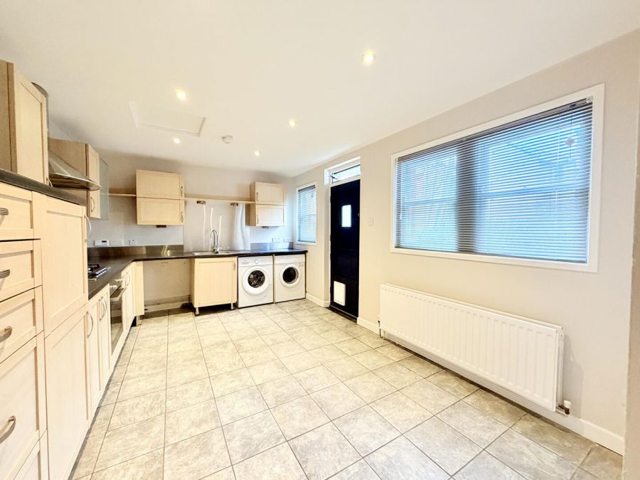 Willow Cottage, 82 Hamilton Road