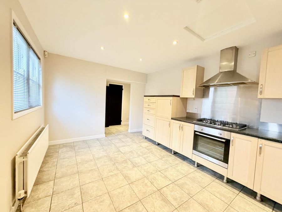 Willow Cottage, 82 Hamilton Road