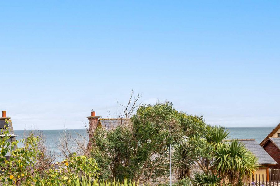 4 Cove View