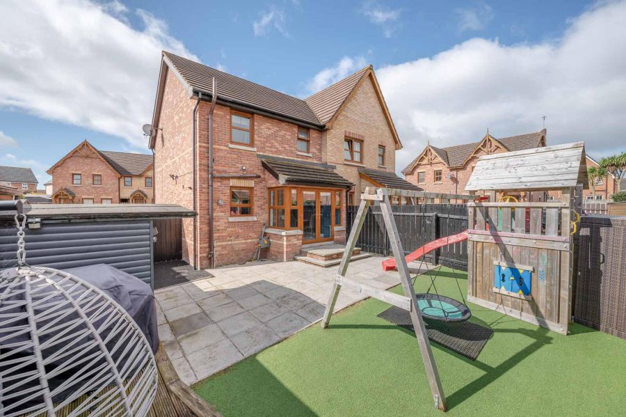 9 Bridgelea Court